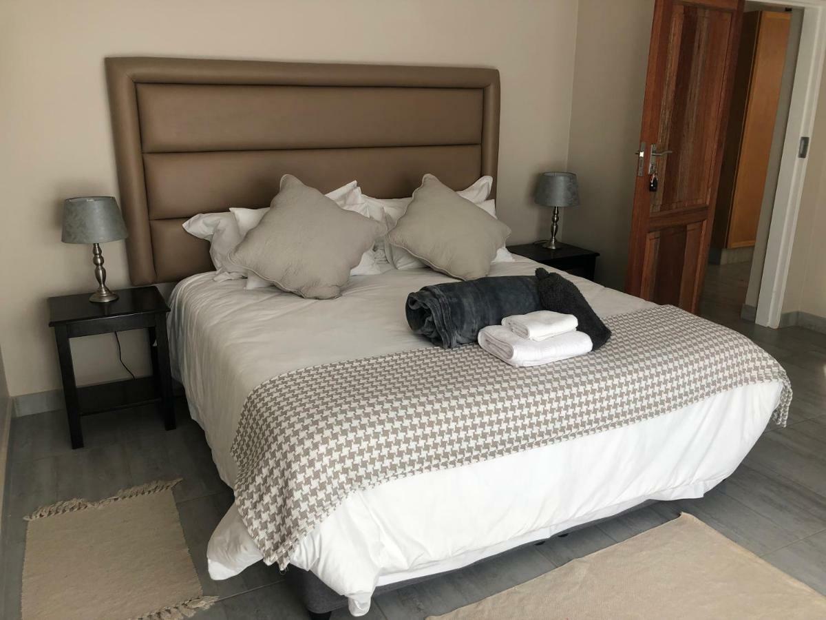 8 On Acacia Guesthouse Μπέντφορντβιου Εξωτερικό φωτογραφία