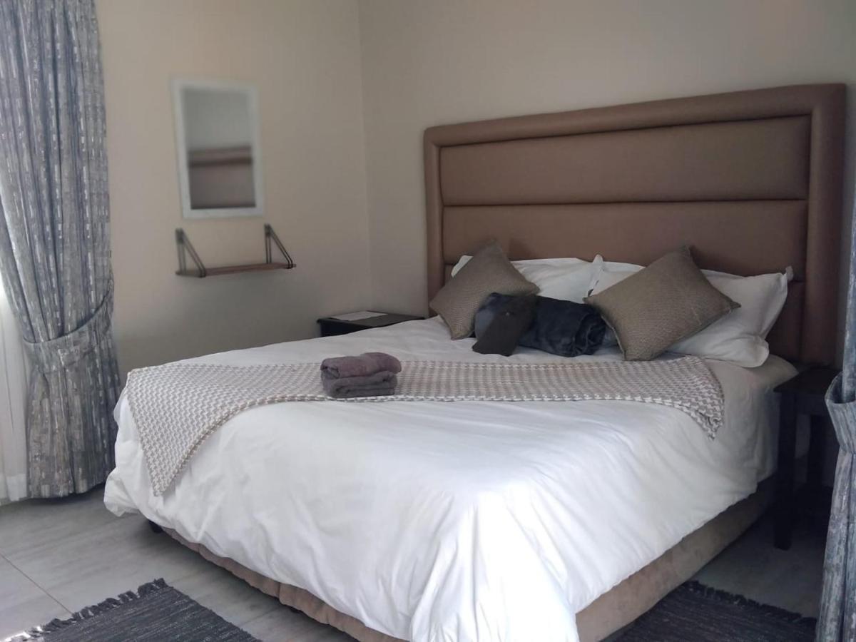 8 On Acacia Guesthouse Μπέντφορντβιου Εξωτερικό φωτογραφία